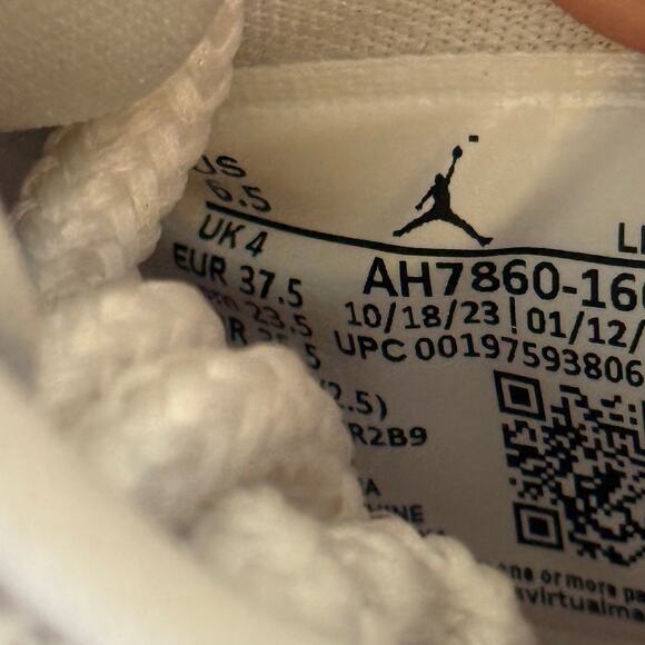 Size 5Y/6.5W - Nike Jordan 11 Low Women's Retro Legend Pink - Picture 6 of 6